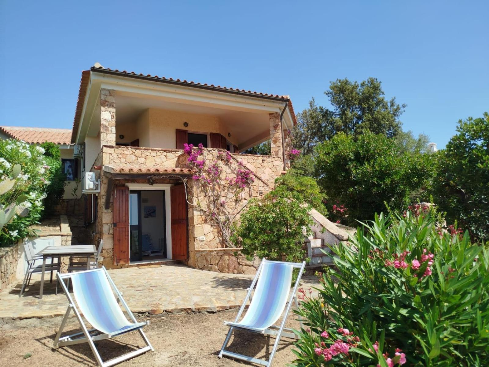 Villa Vista Mare Cala Ginepro Punta Molara Extérieur photo