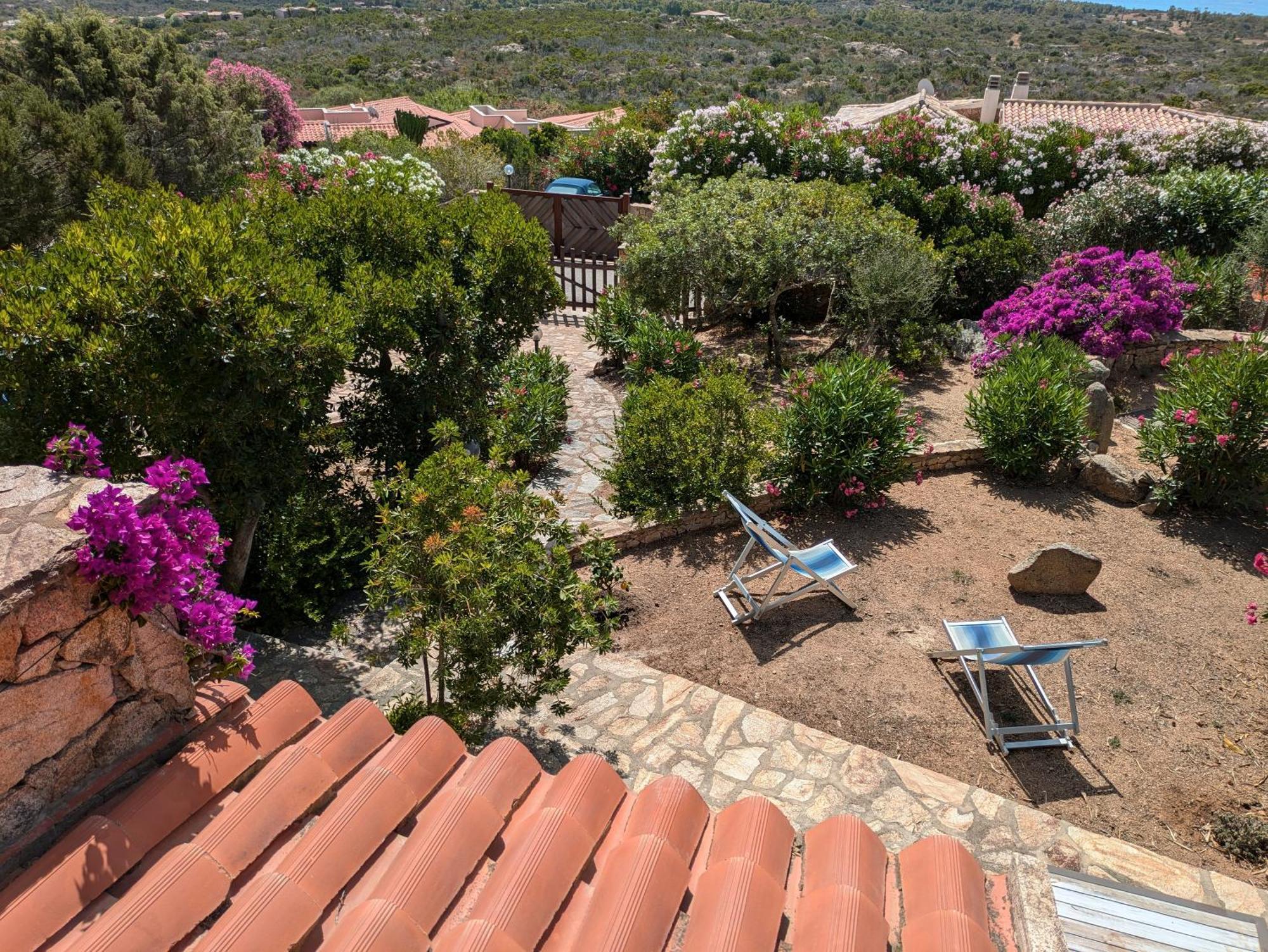 Villa Vista Mare Cala Ginepro Punta Molara Extérieur photo