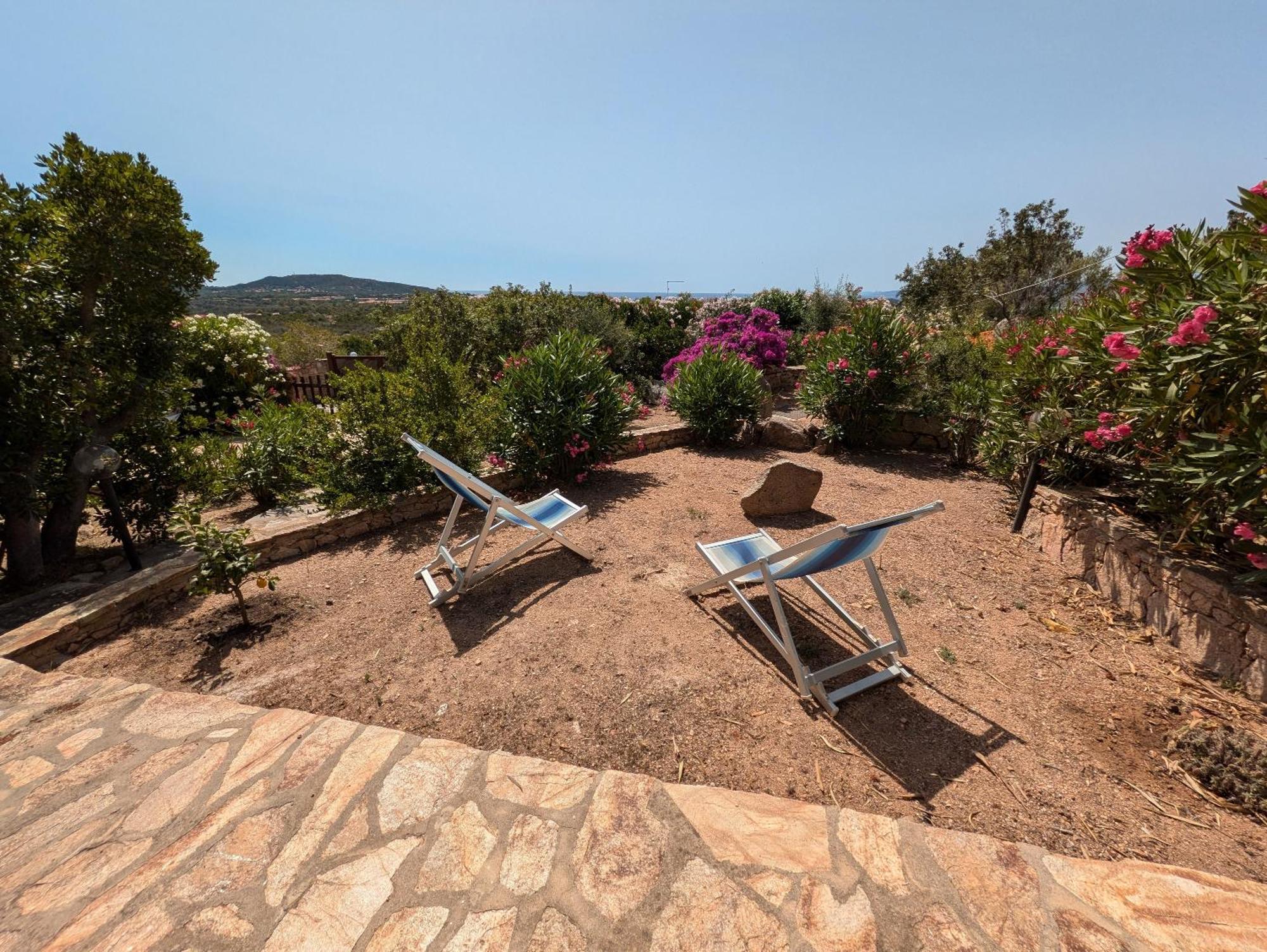 Villa Vista Mare Cala Ginepro Punta Molara Extérieur photo